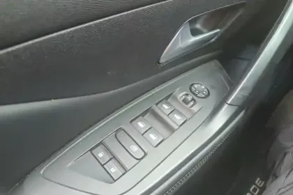 Photo 18 Peugeot 308  PureTech 130ch S&S BVM6