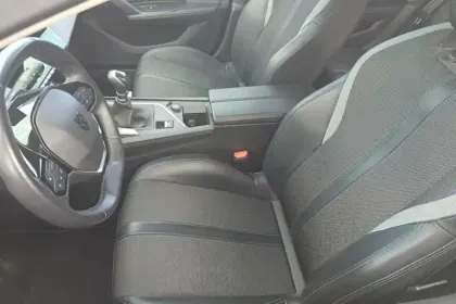 Photo 6 Peugeot 308  PureTech 130ch S&S BVM6