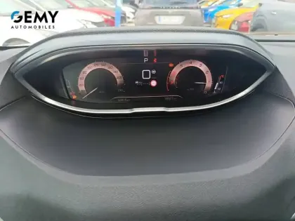 Photo 14 Peugeot 3008  PureTech 130ch S&S EAT8