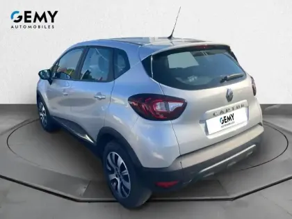Photo 6 Renault Captur  TCe 90 - 19