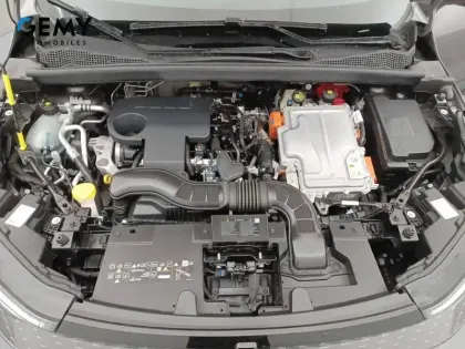 Photo 11 Renault Captur  E-Tech full hybrid 145 ch