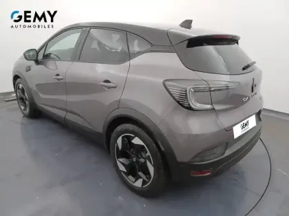 Photo 15 Renault Captur  E-Tech full hybrid 145 ch