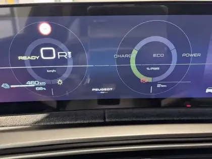 Photo 21 Peugeot 3008  Electrique 230 ch Grande autonomie 97 kWh