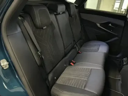 Photo 15 Peugeot 3008  Electrique 230 ch Grande autonomie 97 kWh