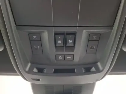 Photo 22 Peugeot 5008  Hybrid 145 ch e-DCS6