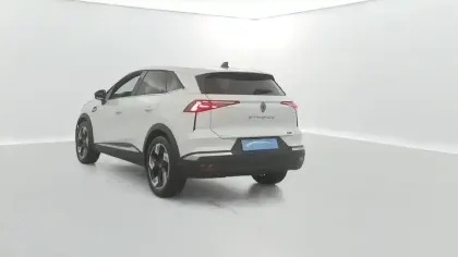 Photo 11 Renault Symbioz  E-Tech full hybrid 145