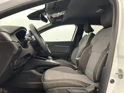 Photo 17 Renault Symbioz  E-Tech full hybrid 145