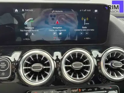 Photo 8 Mercedes GLA  200 d 8G-DCT