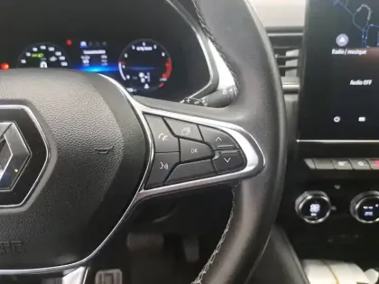 Photo 32 Renault Captur  mild hybrid 160 EDC