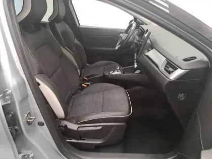 Photo 24 Renault Captur  mild hybrid 160 EDC