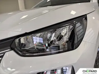 Photo 9 Peugeot 208  Hybrid 110 ch e-DCS6