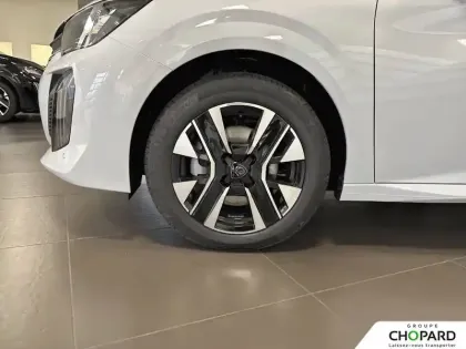 Photo 8 Peugeot 208  Hybrid 110 ch e-DCS6