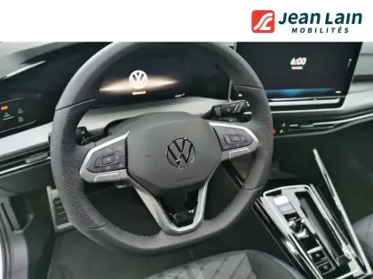 Photo 11 Volkswagen Golf  1.5 eTSI EVO2 150 DSG7