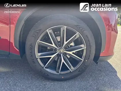 Photo 8 Lexus Lbx  2WD