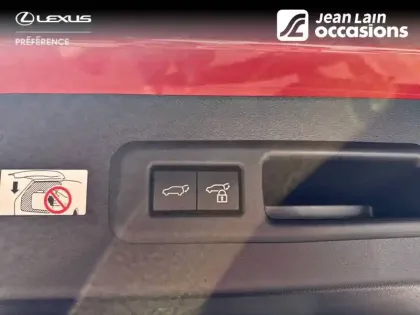 Photo 18 Lexus Lbx  2WD