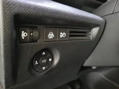 Photo 52 Citroën C4 e- 136 ch Automatique