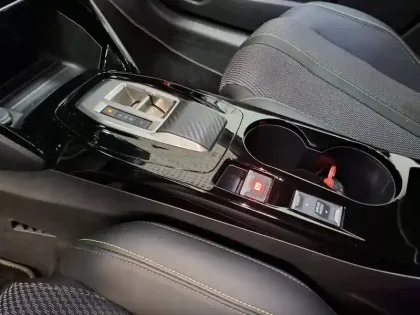 Photo 21 Peugeot 208  Hybrid 110 e-DCS6