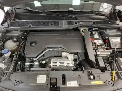 Photo 26 Peugeot 208  Hybrid 110 e-DCS6