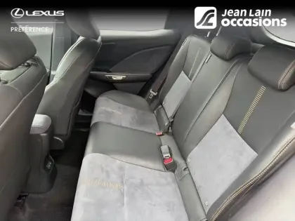 Photo 16 Lexus Lbx  2WD