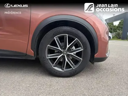 Photo 8 Lexus Lbx  2WD