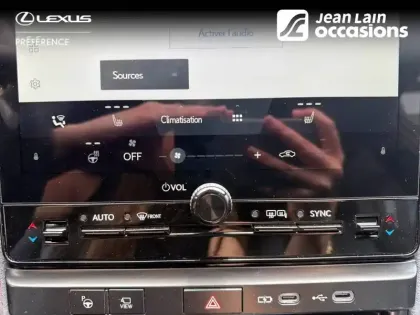 Photo 13 Lexus Lbx  2WD
