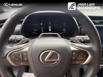 Photo 11 Lexus Lbx  2WD
