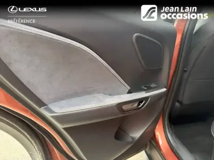 Photo 19 Lexus Lbx  2WD