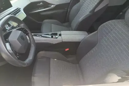 Photo 9 Peugeot 3008  Hybrid 136 e-DCS6