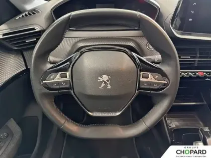 Photo 13 Peugeot 208  Electrique 50 kWh 136ch