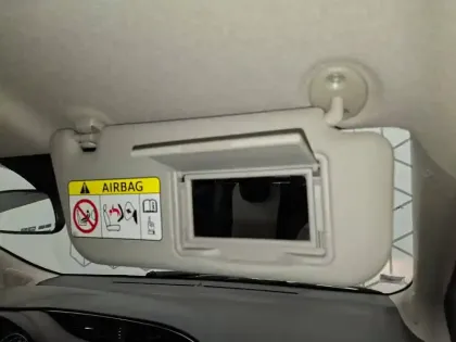 Photo 34 Toyota Yaris  70 VVT-i