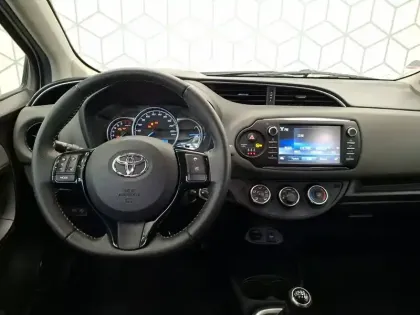 Photo 11 Toyota Yaris  70 VVT-i