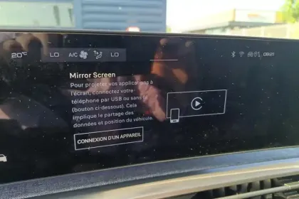 Photo 30 Peugeot 3008  Hybrid 136 e-DCS6