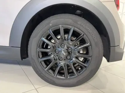 Photo 16 Mini Mini Hatch 3 Portes Cooper 136 ch DKG7