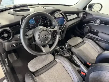 Photo 6 Mini Mini Hatch 3 Portes Cooper 136 ch DKG7