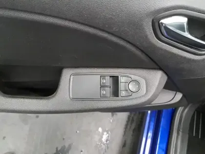 Photo 26 Renault Clio  Blue dCi 100 - 21N