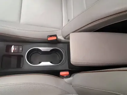 Photo 34 Renault Captur  E-Tech Plug-in 160