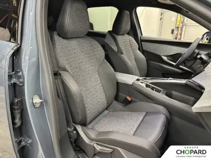Photo 18 Peugeot 3008  Hybrid 145 e-DCS6