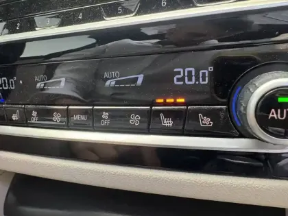 Photo 36 BMW Serie 5 540d TwinPower Turbo xDrive 340 ch BVA8