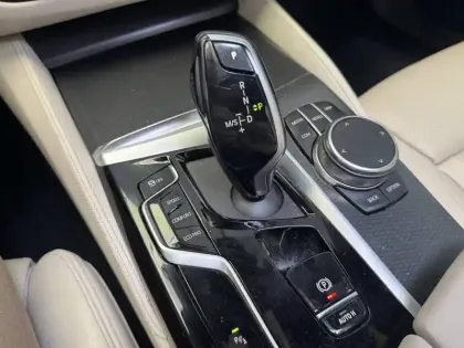 Photo 38 BMW Serie 5 540d TwinPower Turbo xDrive 340 ch BVA8