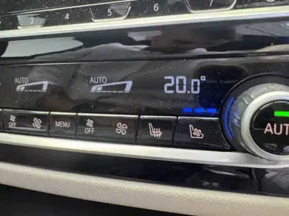 Photo 35 BMW Serie 5 540d TwinPower Turbo xDrive 340 ch BVA8