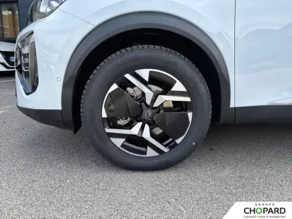 Photo 8 Peugeot 2008  Hybrid 145 e-DCS6