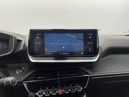 Photo 17 Peugeot 2008  PureTech 130 S&S EAT8