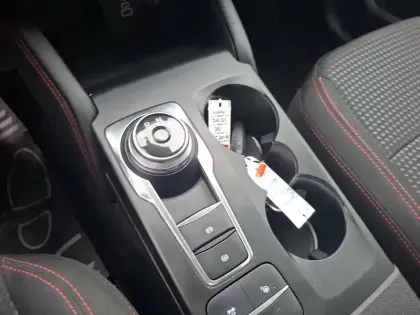 Photo 20 Ford Kuga  2.5 Duratec 190 ch FlexiFuel FHEV E85 Powershift