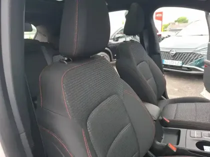 Photo 29 Ford Kuga  2.5 Duratec 190 ch FlexiFuel FHEV E85 Powershift