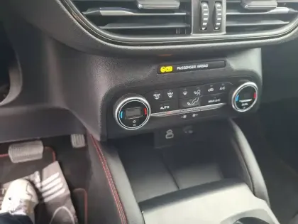 Photo 19 Ford Kuga  2.5 Duratec 190 ch FlexiFuel FHEV E85 Powershift
