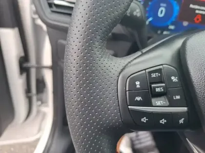 Photo 38 Ford Kuga  2.5 Duratec 190 ch FlexiFuel FHEV E85 Powershift