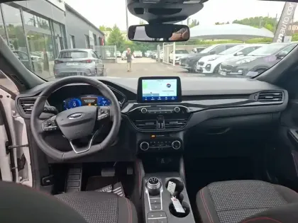 Photo 35 Ford Kuga  2.5 Duratec 190 ch FlexiFuel FHEV E85 Powershift
