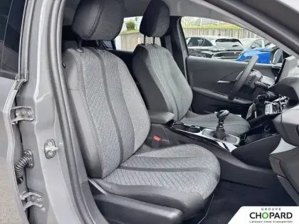 Photo 15 Peugeot 208  Turbo 100 ch BVM6