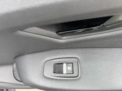 Photo 13 Renault Megane  E-Tech EV60 130ch super charge