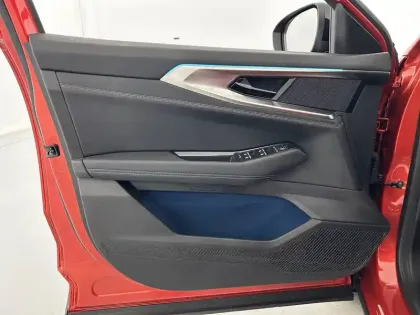 Photo 19 Renault Rafale  E-Tech full hybrid 200 ch